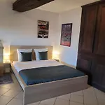 Couette-café Chez Catharina Oldtimer Levoncourt (Meuse)