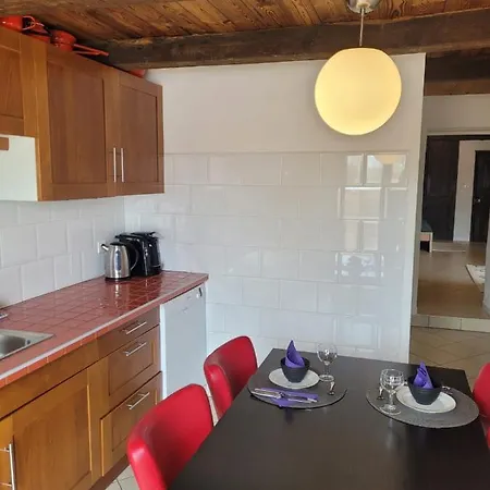 Chez Catharina Oldtimer Bed & Breakfast Levoncourt (Meuse)