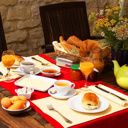 Chez Catharina Oldtimer Bed & Breakfast Levoncourt (Meuse)